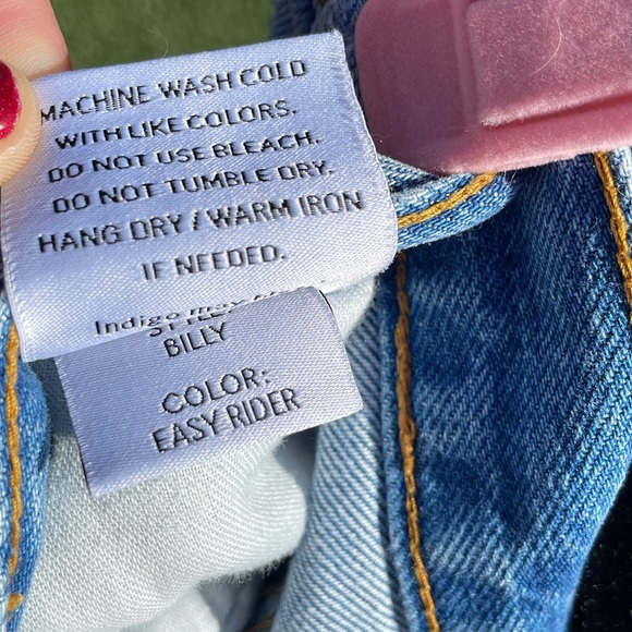 Boyish Billy Jeans in Easy Rider 🤩 - Picture 9 of 10